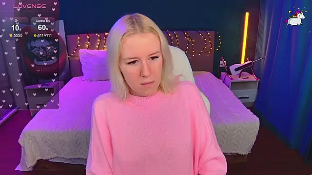 Snapshot of Selenatrend chatting on February 2026 12:17:01 PM Selenatrend online show from February 2026 12:17:01 PM