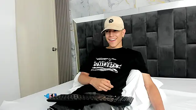 Dei v 48 online show from February 2025 10:31:02 PM