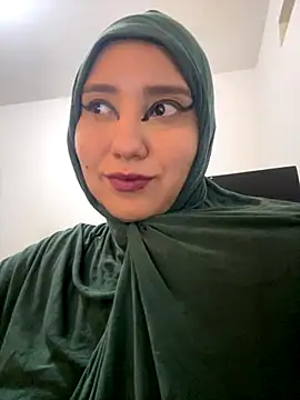 Snapshot of hannahayat chatting on October 2025 09:27:02 PM hannahayat online show from October 2025 09:27:02 PM