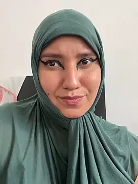 hannahayat online show from December 2025 03:36:02 PM