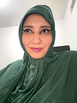 Snapshot of hannahayat chatting on October 2025 11:47:02 PM hannahayat online show from October 2025 11:47:02 PM