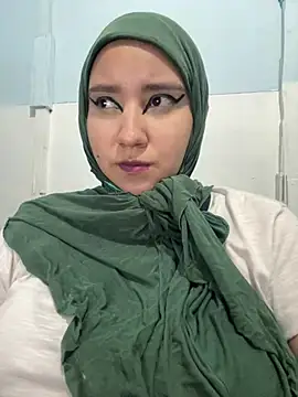 Snapshot of hannahayat chatting on July 2026 07:11:02 PM hannahayat online show from July 2026 07:11:02 PM