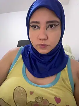 Snapshot of hannahayat chatting on June 2026 01:38:02 PM hannahayat online show from June 2026 01:38:02 PM