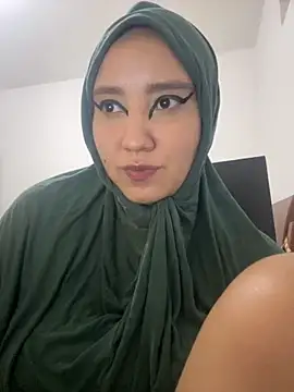 Snapshot of hannahayat chatting on November 2025 09:26:01 PM hannahayat online show from November 2025 09:26:01 PM