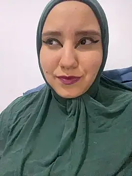 Snapshot of hannahayat chatting on February 2025 01:22:01 AM hannahayat online show from February 2025 01:22:01 AM