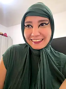 Snapshot of hannahayat chatting on November 2025 02:39:02 PM hannahayat online show from November 2025 02:39:02 PM