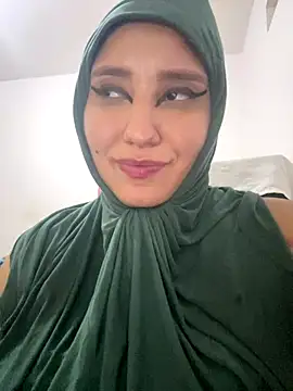 Snapshot of hannahayat chatting on September 2025 03:01:02 AM hannahayat online show from September 2025 03:01:02 AM