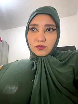 Snapshot of hannahayat chatting on October 2025 08:20:01 PM hannahayat online show from October 2025 08:20:01 PM