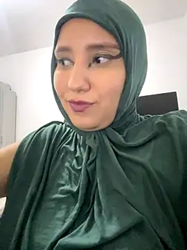 Snapshot of hannahayat chatting on October 2025 11:05:02 PM hannahayat online show from October 2025 11:05:02 PM