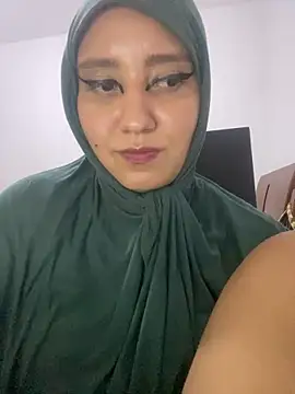 Snapshot of hannahayat chatting on November 2025 02:48:02 AM hannahayat online show from November 2025 02:48:02 AM