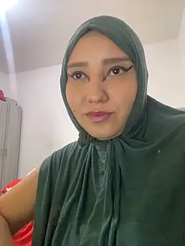 Snapshot of hannahayat chatting on September 2025 12:44:02 PM hannahayat online show from September 2025 12:44:02 PM