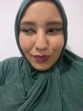 Snapshot of hannahayat chatting on February 2025 04:25:02 AM hannahayat online show from February 2025 04:25:02 AM