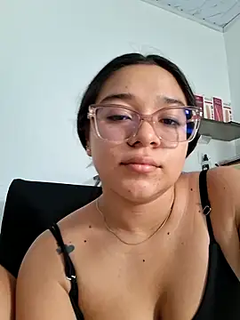 -VICKKY online show from June 2026 07:26:02 PM