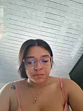 -VICKKY online show from March 2026 02:10:02 PM