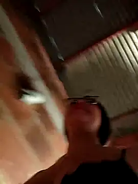 -VICKKY online show from November 2025 01:27:02 PM