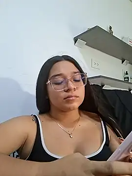 -VICKKY online show from June 2026 07:22:01 PM