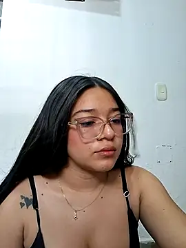 -VICKKY online show from July 2026 07:49:02 PM
