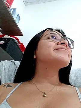 -VICKKY online show from January 2026 07:30:02 PM