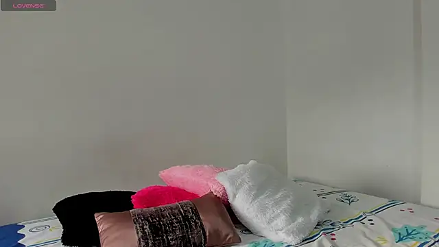 Snapshot of sofiaparker8 chatting on November 2025 09:40:02 PM sofiaparker8 online show from November 2025 09:40:02 PM