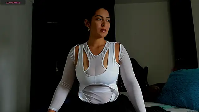 sofiaparker8 online show from April 2026 07:40:02 PM