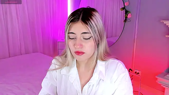 tiffany becker online show from April 2026 01:47:01 PM