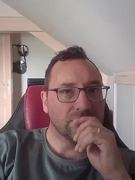 Fantaxx86 online show from April 2026 11:18:02 AM