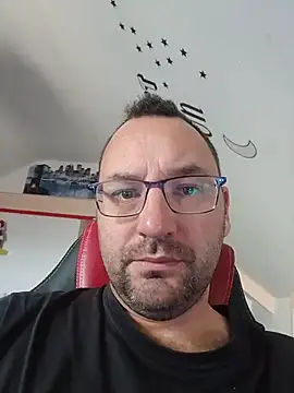 Fantaxx86 online show from November 2025 11:36:02 AM