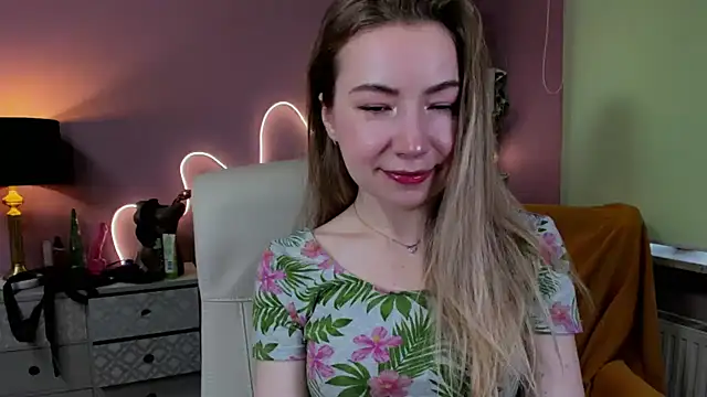 Snapshot of Mia_Tasty chatting on October 2025 06:48:02 AM Mia Tasty online show from October 2025 06:48:02 AM