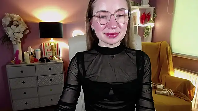 Snapshot of Mia_Tasty chatting on February 2025 10:51:01 AM Mia Tasty online show from February 2025 10:51:01 AM