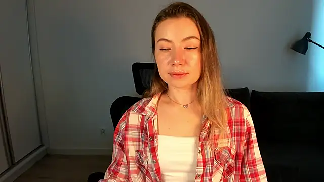 Mia Tasty online show from March 2026 07:27:01 AM