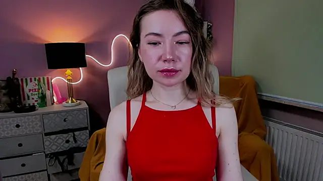 Mia Tasty online show from December 2025 07:41:01 AM