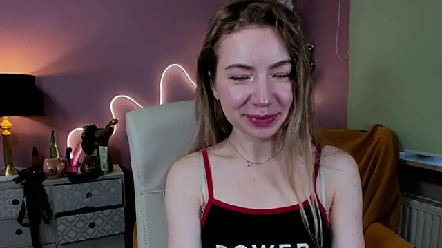 Snapshot of Mia_Tasty chatting on October 2025 06:32:02 AM Mia Tasty online show from October 2025 06:32:02 AM