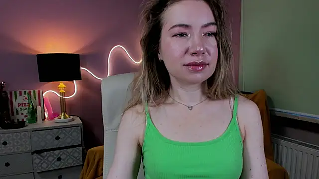 Mia Tasty online show from November 2025 07:30:02 AM