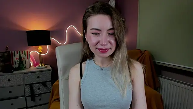 Mia Tasty online show from December 2025 07:35:02 AM