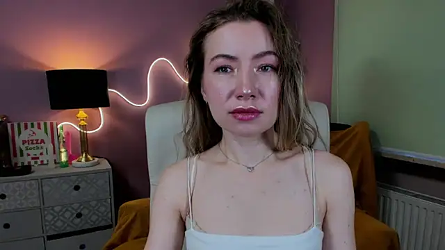 Mia Tasty online show from November 2025 07:34:01 AM