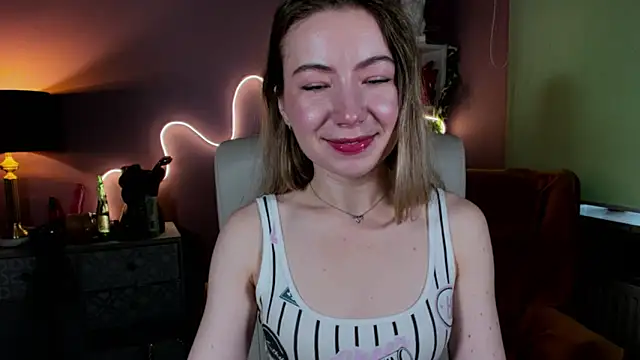 Snapshot of Mia_Tasty chatting on October 2025 01:23:01 PM Mia Tasty online show from October 2025 01:23:01 PM