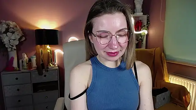 Snapshot of Mia_Tasty chatting on February 2025 02:21:01 PM Mia Tasty online show from February 2025 02:21:01 PM