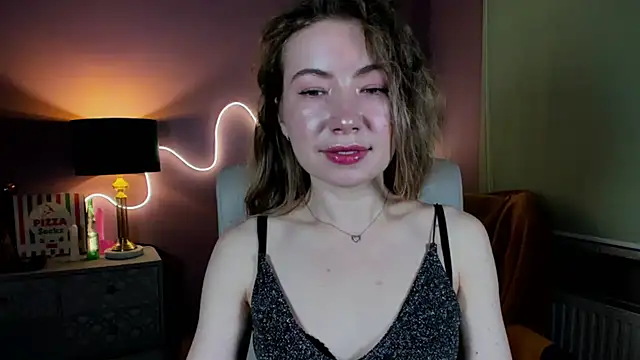 Mia Tasty online show from November 2025 02:55:01 PM