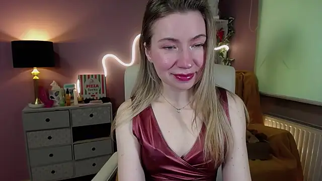 Snapshot of Mia_Tasty chatting on March 2025 11:05:01 AM Mia Tasty online show from March 2025 11:05:01 AM