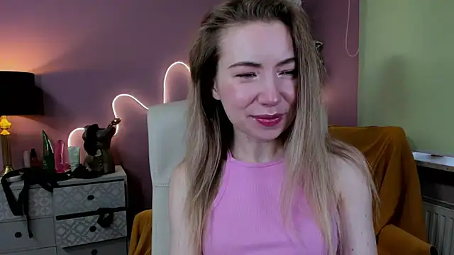 Snapshot of Mia_Tasty chatting on September 2025 06:53:01 AM Mia Tasty online show from September 2025 06:53:01 AM