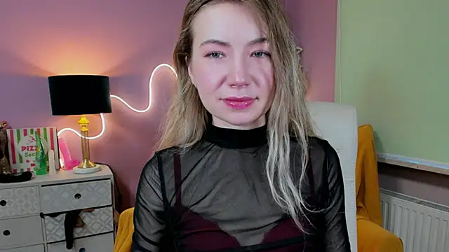 Mia Tasty online show from November 2025 07:45:01 AM