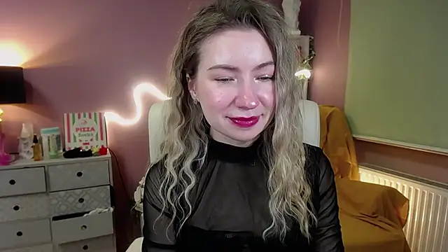 Snapshot of Mia_Tasty chatting on February 2025 06:01:02 PM Mia Tasty online show from February 2025 06:01:02 PM