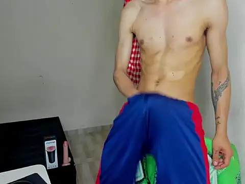 Snapshot of cardrey05 chatting on September 2025 09:10:01 PM cardrey05 online show from September 2025 09:10:01 PM