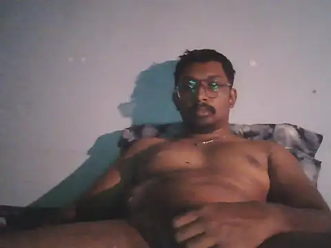 Snapshot of chennaibull101 chatting on October 2025 01:01:02 PM chennaibull101 online show from October 2025 01:01:02 PM