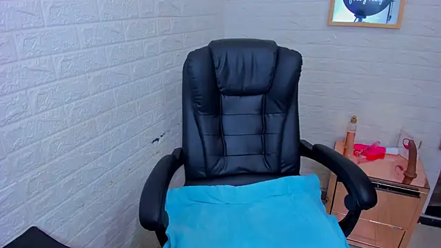 ImCrazzy online show from March 2026 02:57:01 PM