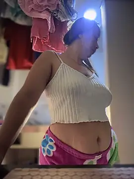 Emiily lee online show from March 2026 09:40:02 AM