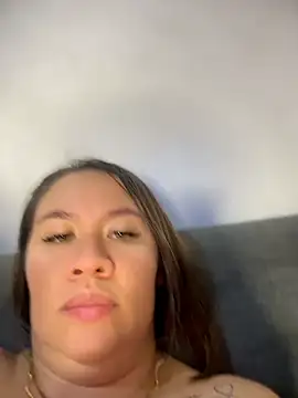Snapshot of Emiily_lee chatting on May 2026 02:12:01 PM Emiily lee online show from May 2026 02:12:01 PM