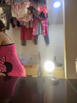 Emiily lee online show from February 2026 09:20:01 AM