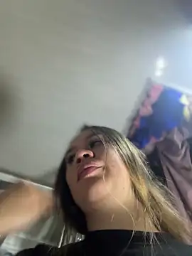 Emiily lee online show from December 2025 03:00:02 AM