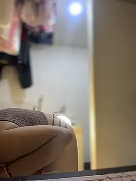 Emiily lee online show from March 2026 09:06:01 AM